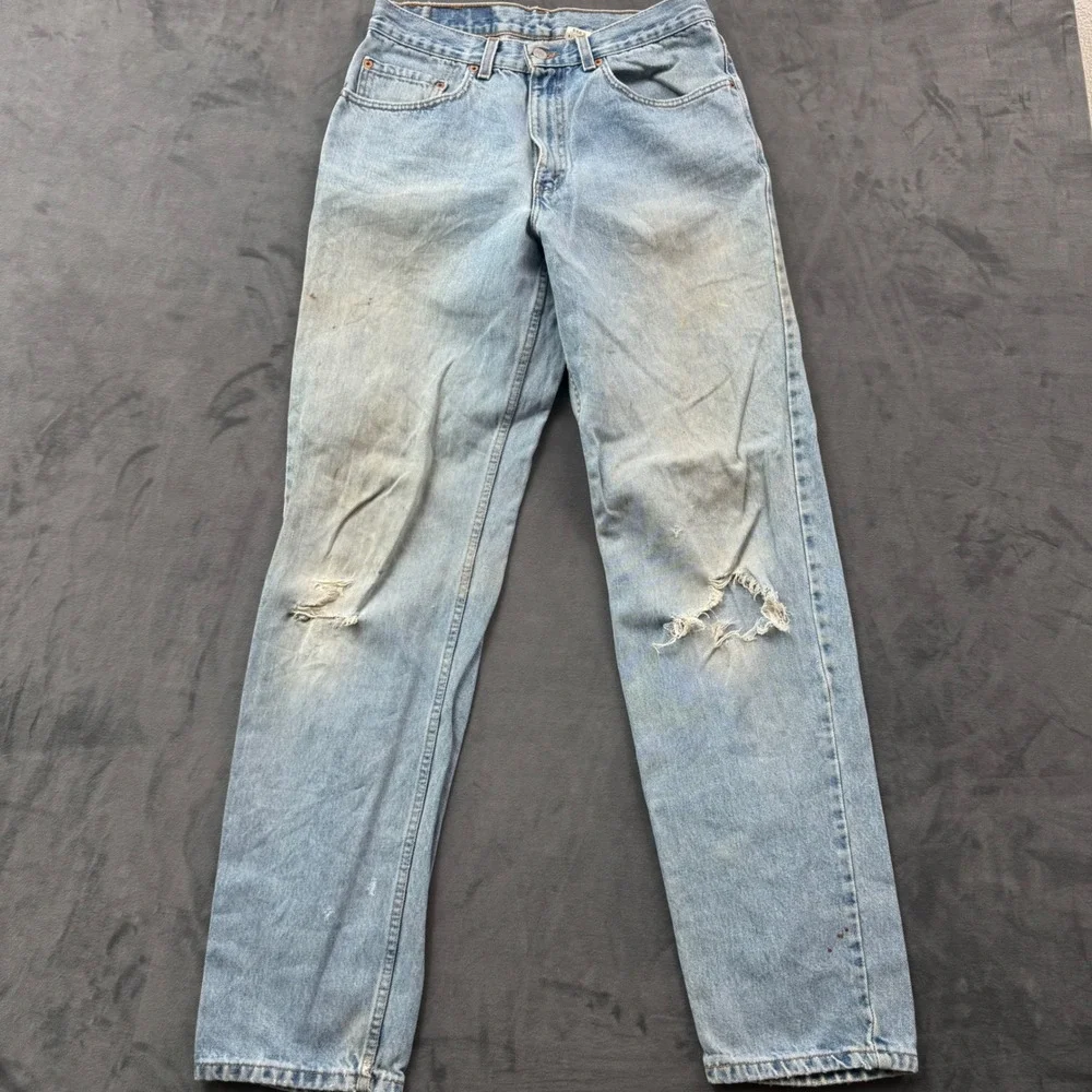 Vintage Levis 550 Relaxed Fit Jeans Light Wash Made in USA 33x34 Distressed